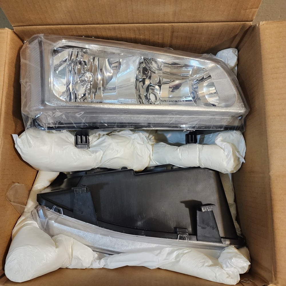 For 2003-2006 Chevrolet Silverado 1500 2500HD Pair Chrome Headlights RH-LH